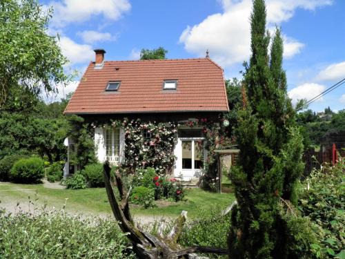 Herisson Casa | Gîte cosy en bord de rivière avec jardin, proche village médiéval, idéal famille, animaux acceptés - FR-1-489-247