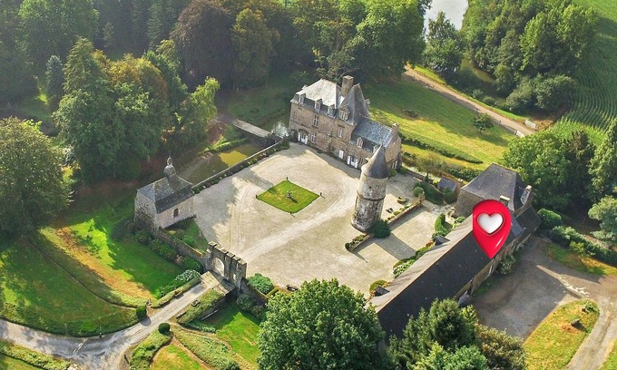 Saint-Hilaire-des-Landes Casa | Gîte du Château de la Haye, I History and Nature
