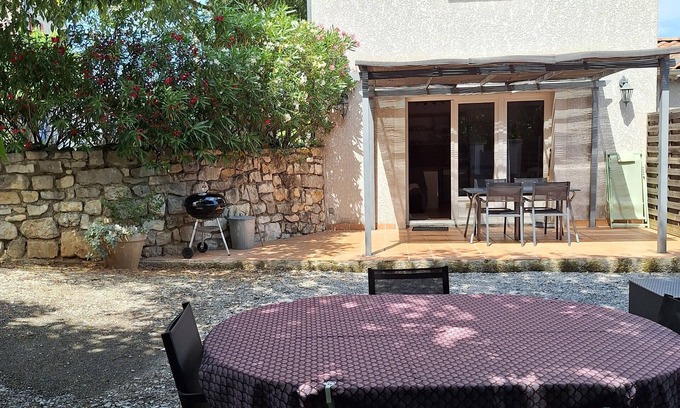 Saint Alban Auriolles Casa | Casa rural en el corazón de las gargantas del Ardèche.