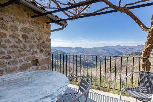 Gluiras Casa | Gîte de Chapelèche Les Glycines