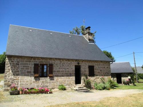 Marcillac-la-Croisille Apartamento | Gîte de France à Marcillac la Croisille 3 épis - Gîte de France 8 personnes MAE-6424