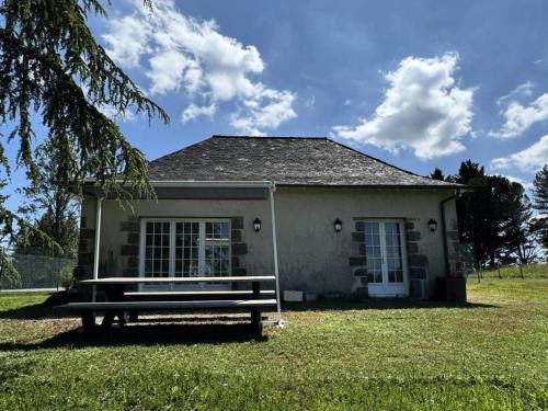 Brive-la-Gaillarde Apartamento | Gîte de France Tennis 3 épis - Gîte de France 4 personnes MAE-4621