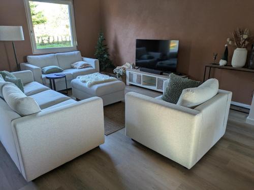 La Neuville-aux-Joutes Casa | Gîte des Petits Prés