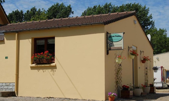 Haut-Loquin Casa | Gîte des peupliers, gîte à la ferme