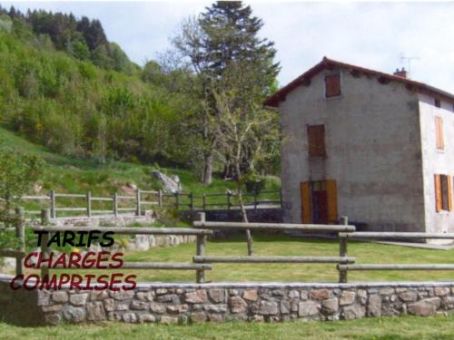 La Chambonie Casa | Gîte familial avec jardin clos, idéal pour randonnées et escapades nature, animaux acceptés - FR-1-496-196