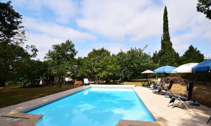 Castella Casa | Gîte grande capacité avec piscine La Chênaie à Castella