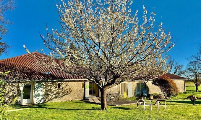 Creon-dArmagnac Apartamento | Gîte La Grange du Poutic