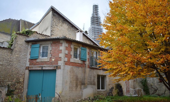 Joinville Casa | Gîte La Rose Trémière - Maison Avec Terrasse, Idéale Pour un Séjour en Famille