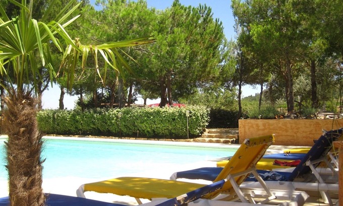 Montseret Cama Y Desayuno | Gîte Le Cabanon, Avec Piscine Idéal 2 Adultes et 2 Enfants