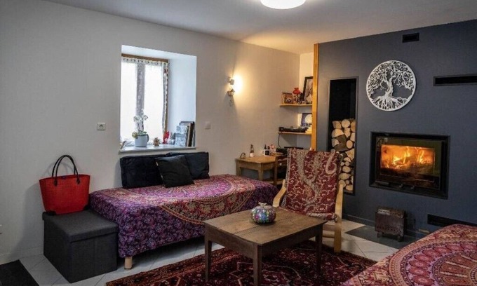Baignes Casa | Gîte Le nid qui Danse Vers Vesoul en Haute-saône Franche-comté Salle Séminaire