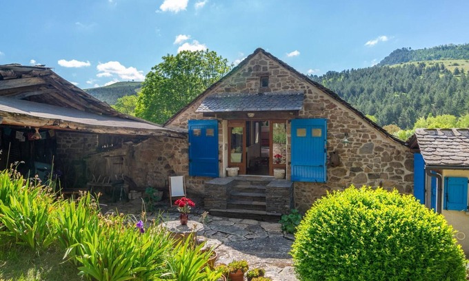 Ispagnac Casa | Gîte Les Combettes 2/3 persons