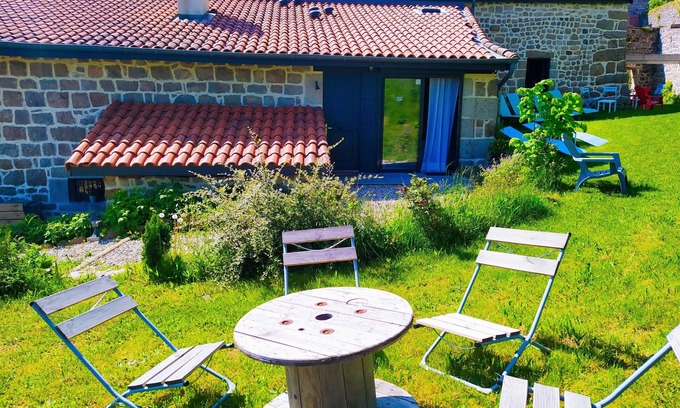 Saint-Bonnet-le-Chateau Otro | Gîte Ma Boutique Hôtel in La Bâtisse aux Lanternes sleeps 30 with garden