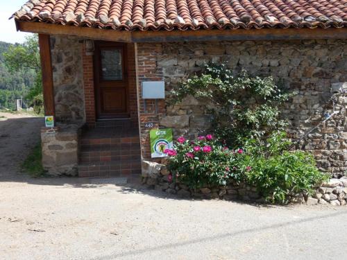 Pralong Casa | Gîte paisible pour 2 personnes dans les Monts du Forez - FR-1-496-261