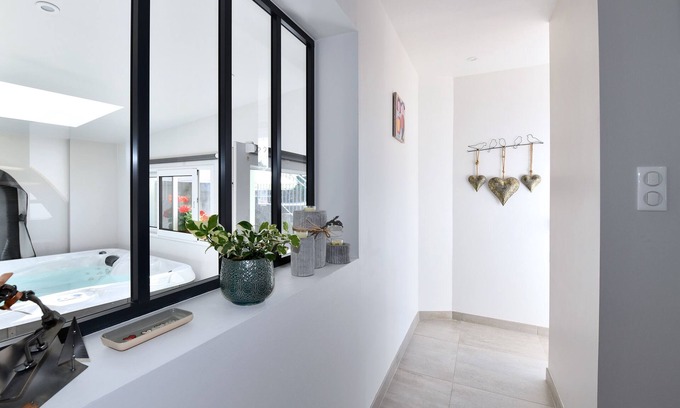 Saint-Amarin Casa | Gîte Spacieux et Confortable Avec spa et Jardin Privatif à Saint-amarin