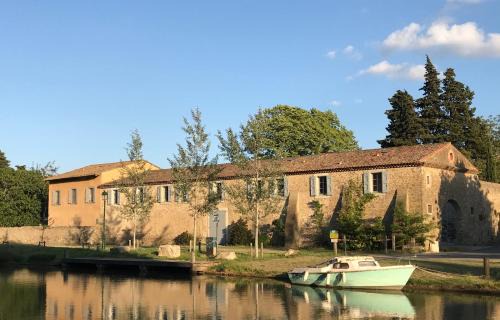 Marseillette Casa | Gîtes du Vieux Tilleul, l'Ecurie.