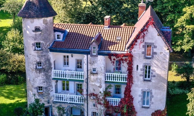 Volvic Casa | Gîtes Le Vieux Vinzelles, ideal for groups!