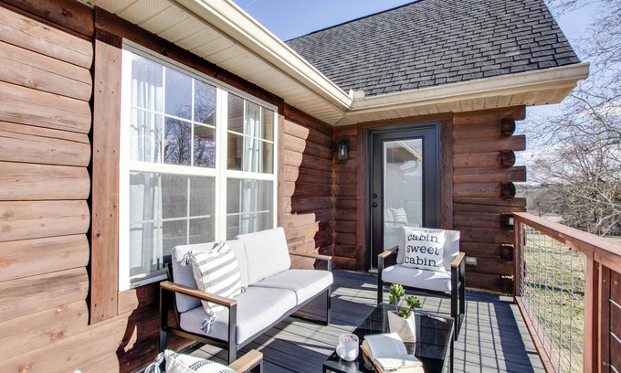 Mount Juliet Cabina | Game Night Ready-Cook with Ease-Sleep in Peace-Near Nashville/BNA