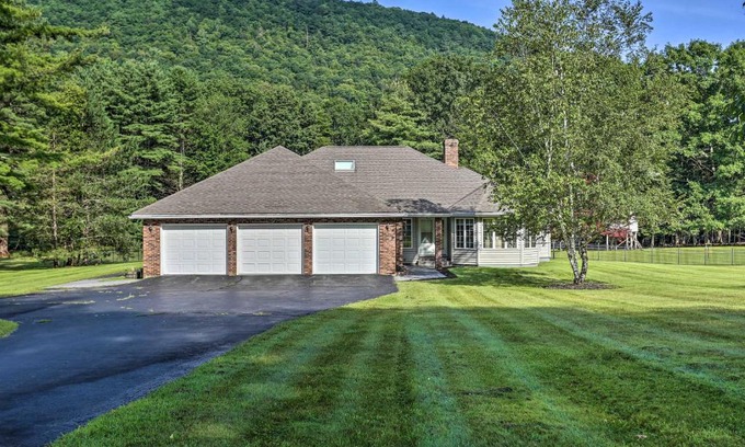 Hancock Casa | Game Room, Yard and Hot Tub Spacious Catskills Home