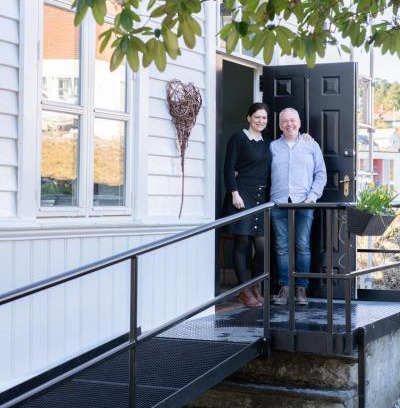 Leirvik Hotel | Gamle Fengselet Kulturhotell