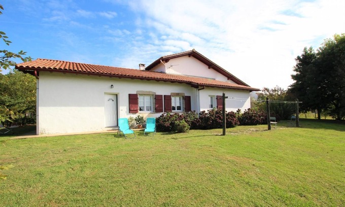 Espelette Casa | GARATE - ESPELETTE - Gîte