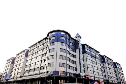 Navoiy Hotel | Garden City