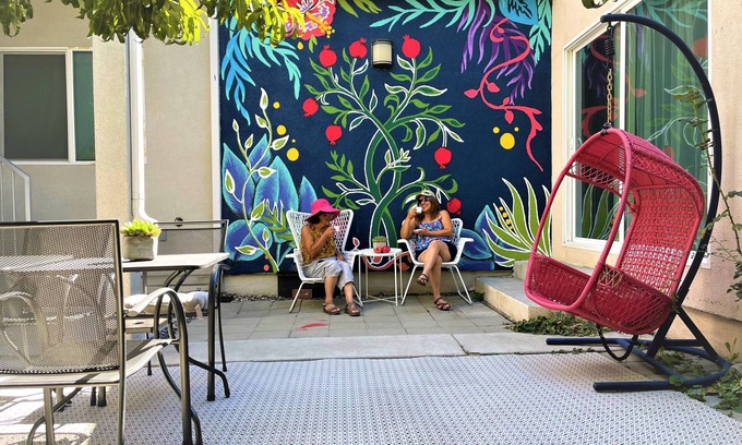 Encino Casa | Jardín recientemente remodelado - Fácil acceso a las atracciones turísticas