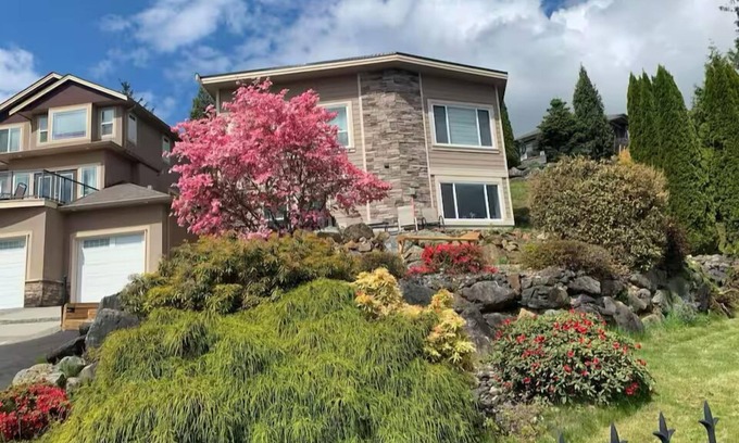 Chilliwack Casa | Garden House King bed Near Hwy1/ Fishing/ Heritage Park / Coliseum