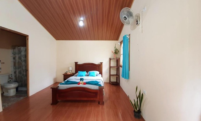 Bahía Drake Hotel | Garden of Heliconias Lodge