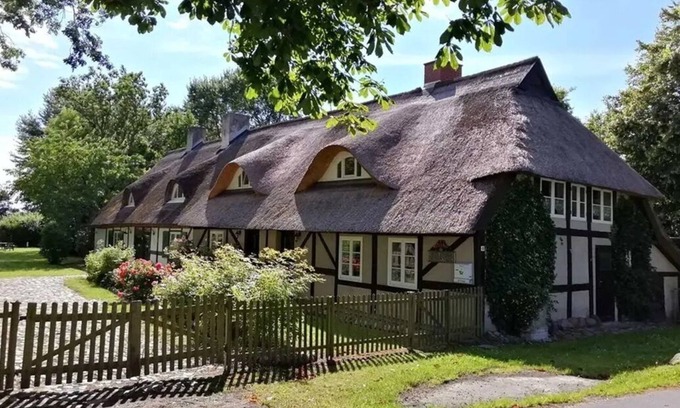 Schaprode Apartamento | Garden rose for 2+2 persons, with exit to the garden, very cozy and quiet