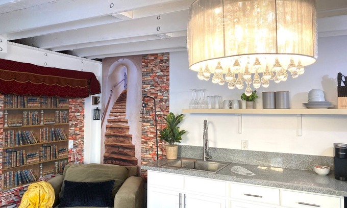 Gardena Cabaña | Garden Suite in Gardena - 10 min to Beach and LAX