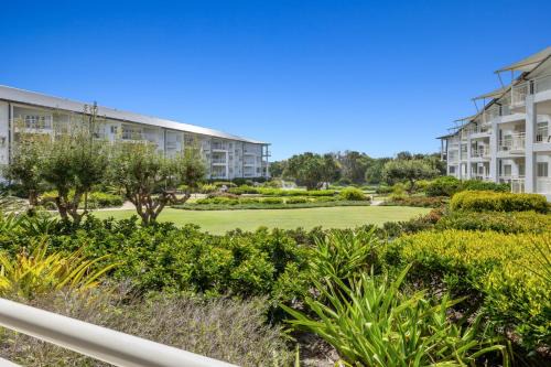 Kingscliff Apartamento | Garden View Apartment - Mantra Salt Beach Resort by uHoliday