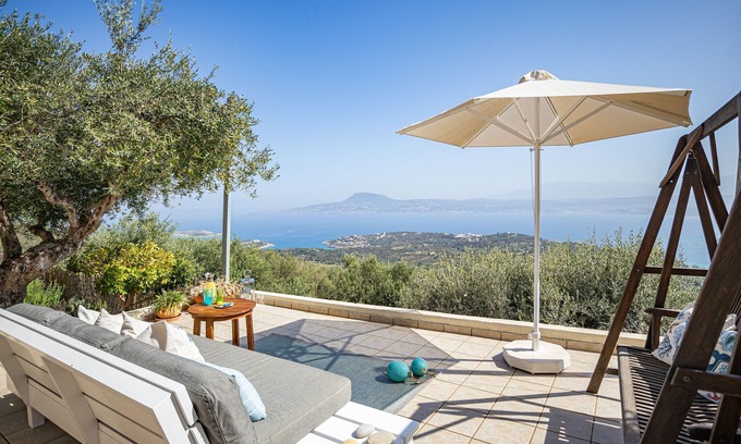 Sternes Casa | Gardenia Garden House