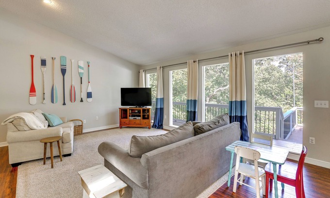 Garfield Casa | Garfield Vacation Rental w/ Beaver Lake Access!