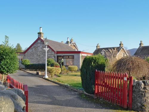 Pitlochry Casa | Garry Cottage