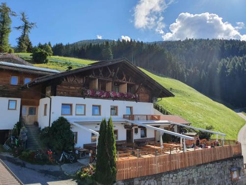 Schenna Cama Y Desayuno | Gasthaus Oberkirn