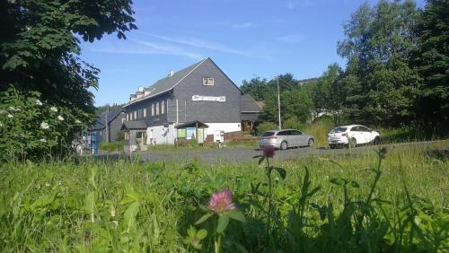 Spechtsbrunn Casa | Gasthaus & Pension Am Rennsteig