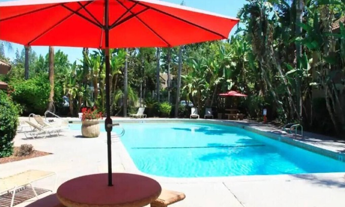 Downtown Condominio | Gated, Private, Safe, Clean Upstairs Condo-Hospitals Nearby