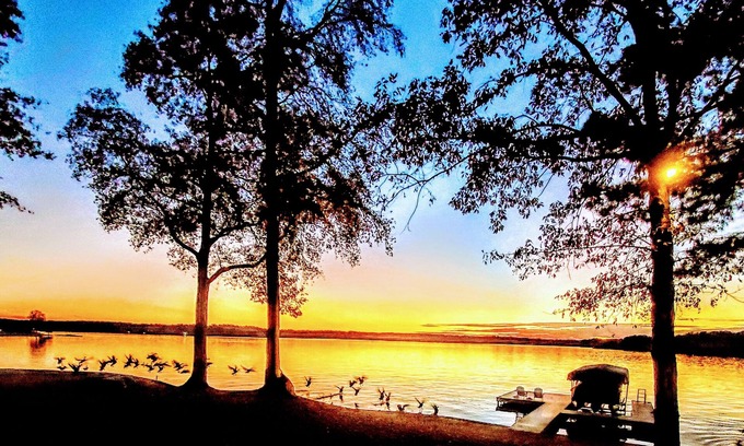 Reynolds Landing Casa | Reynolds Lake Oconee Lake y Golf frente a casa. En 2 hoyos y en el lago ...