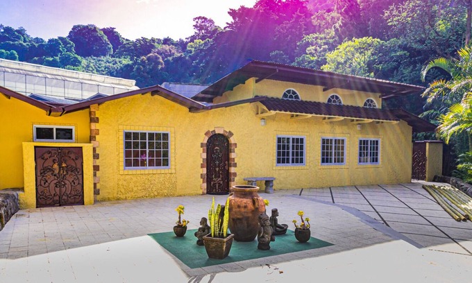 Los Naranjos Cabaña | Gatehouse at The Springs - Chic Tropical Hideaway