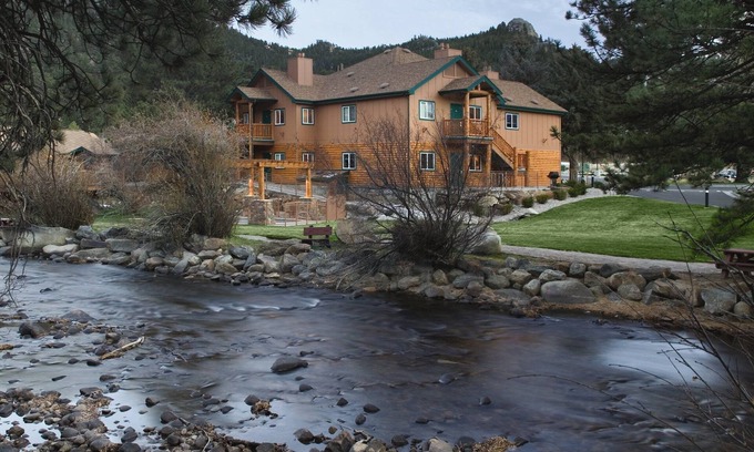 Estes Park Complejo | ¡Puerta de entrada al Parque Nacional de las Montañas Rocosas!