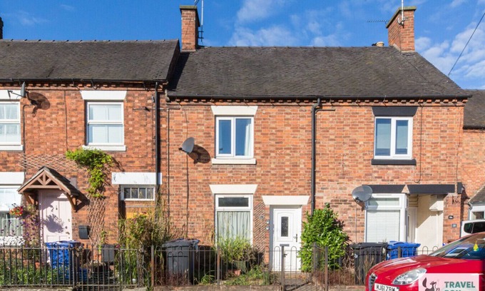 Rocester Casa | Rocester Rest - Near to JCB+Alton Towers, Netflix