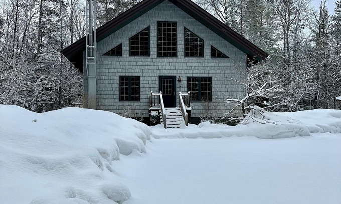 Wetmore Cabaña | GDC- Near Buckhorn Restaurant, Large Family Home,Trail 7 Accessible
