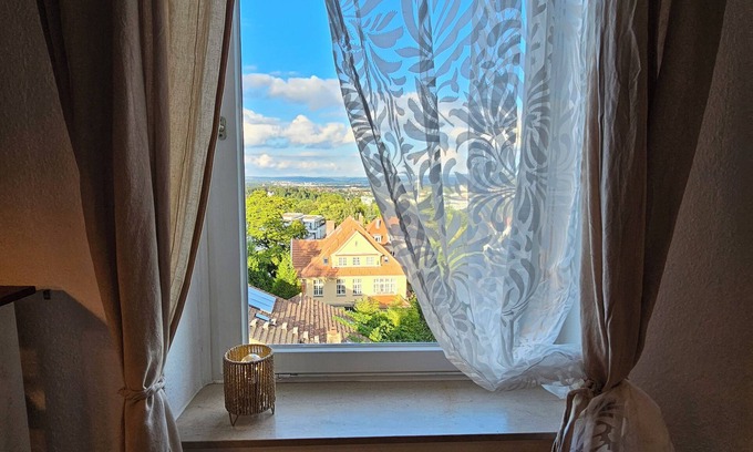 Bad Wilhelmshoehe Apartamento | Gemütliche und neu Eingerichtete Dachgeschosswohnung in Bad Wilhelmshöhe
