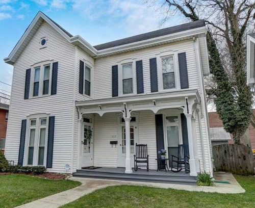 Lebanon Casa | General Mitchel Historic Home in Downtown Lebanon