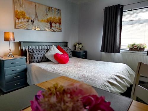 Darlington Casa | Geneva Cottage - close to Darlington train station