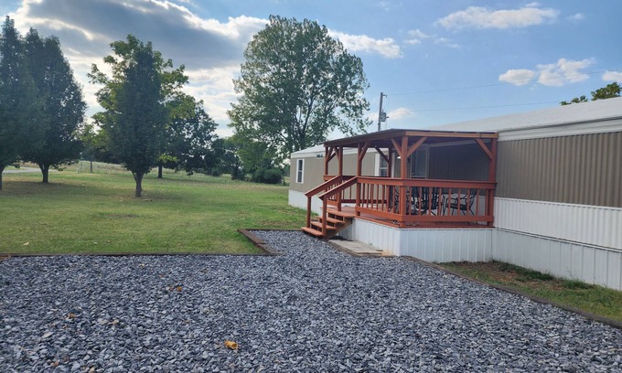 Wagoner Casa | Georgie's Getaway! Beautiful stay on 6 acres just minutes from the lakeside