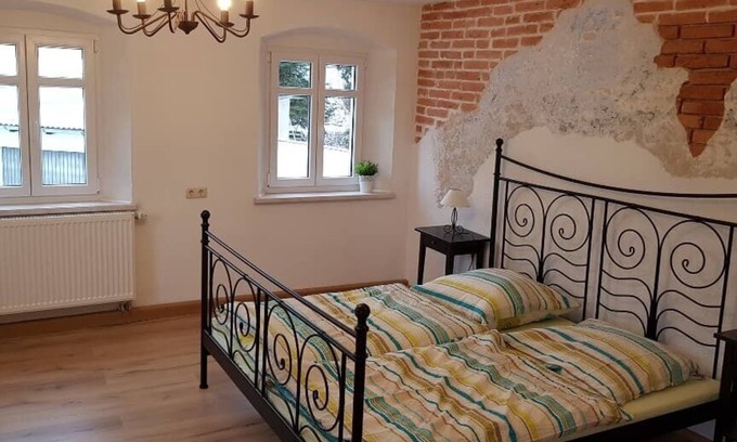 Erbendorf Apartamento | Geräumige Ferienwohnung (160qm) auf 2 Etagen mit kostenlosem WLAN