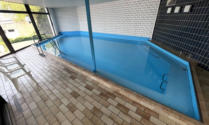 Herdecke Apartamento | Geräumige Ferienwohnung für bis zu 4 Personen mit Pool und Sauna