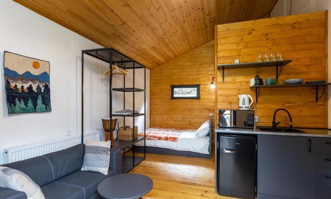 Stepantsminda Apartamento | Gergeti Trio