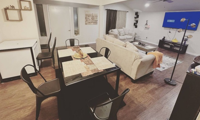 Bedford Casa | Getaway~ central location ~ Luxury~ in a heart of Dallas Fort Worth~AT&T stadium